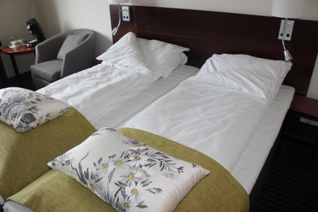 Grand Hotel Stord Szoba fotó