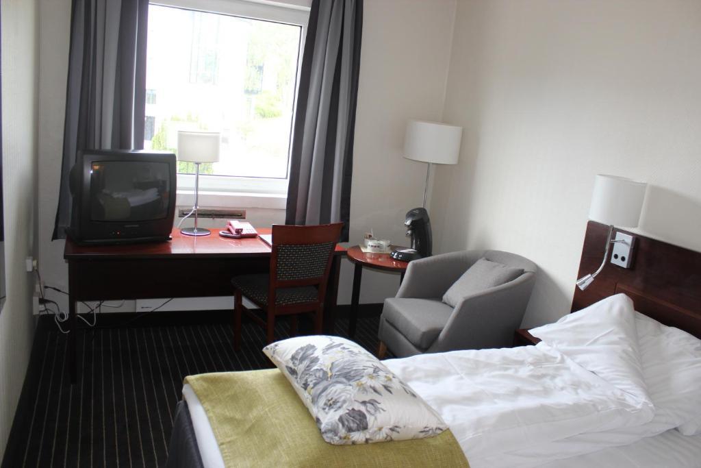 Grand Hotel Stord Szoba fotó